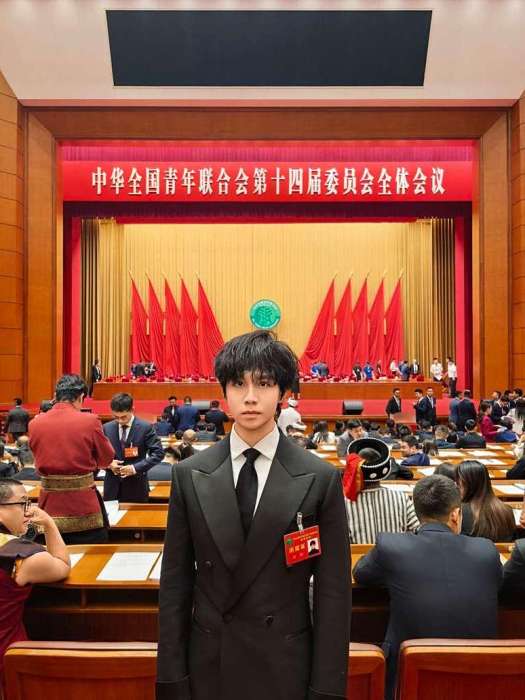 江陽(全國青聯委員) 江陽(全國青聯委員)