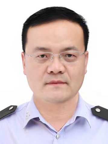 賈鵬(山東省棗莊市嶧城區安全生產應急救援指揮中心主任) 賈鵬(山東省棗莊市嶧城區安全生產應急救援指揮中心主任)
