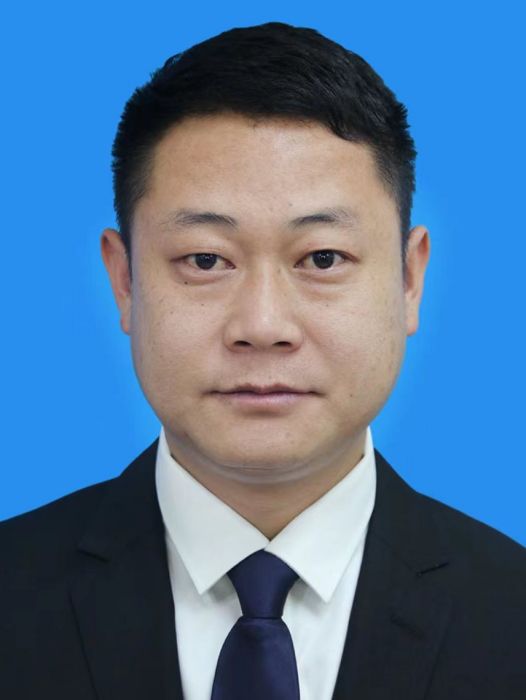 韓俊(四川省甘孜藏族自治州新龍縣人力資源和社會保障局副局長) 韓俊(四川省甘孜藏族自治州新龍縣人力資源和社會保障局副局長)