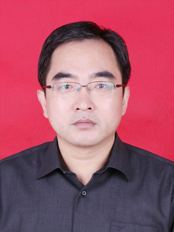 宮海(江西省萬年縣委原常委、宣傳部長) 宮海(江西省萬年縣委原常委、宣傳部長)