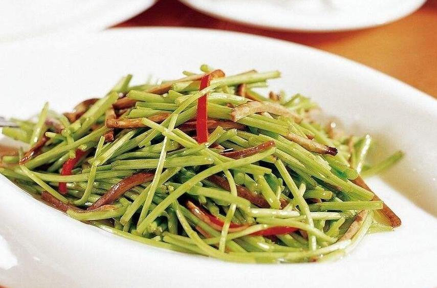 蘆蒿炒培根 蘆蒿炒培根