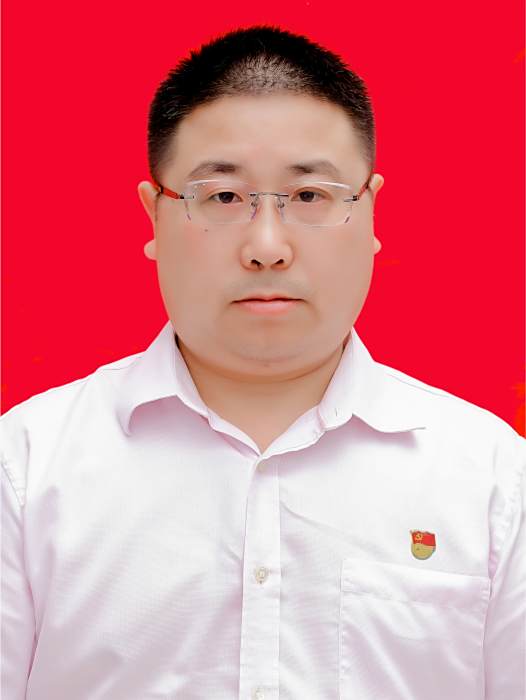 李昊(江西省新余高新區農業農村局二級主任科員) 李昊(江西省新余高新區農業農村局二級主任科員)