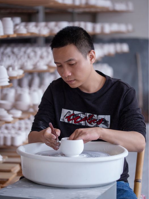 李桂福(陶瓷工藝美術師) 李桂福(陶瓷工藝美術師)
