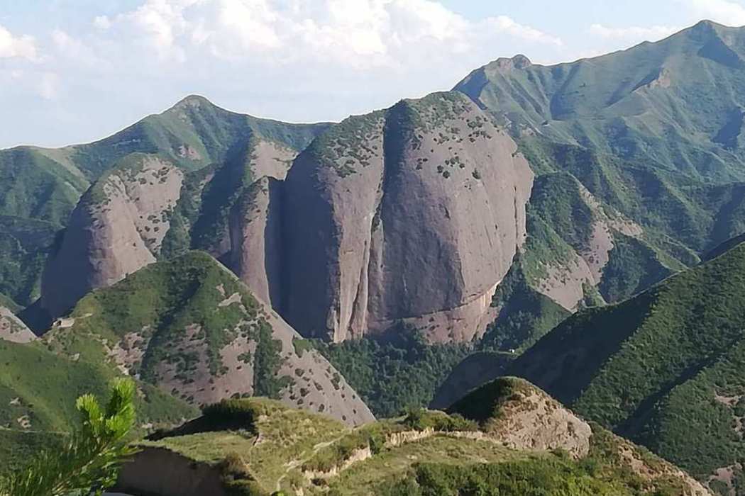 筠連魯班山