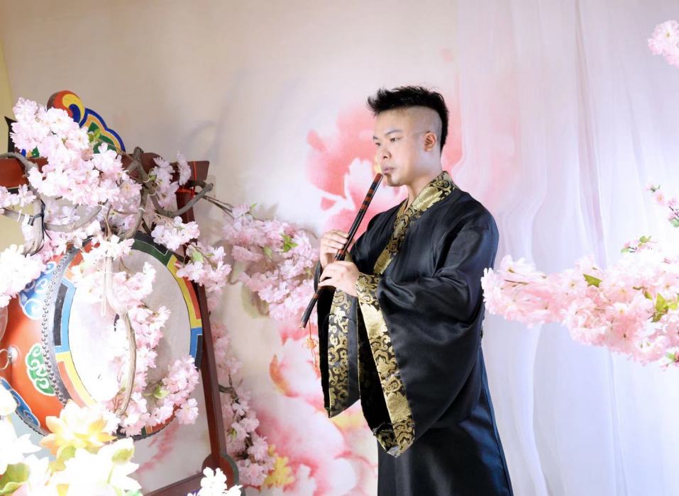 不忘(歌手) 不忘(歌手)