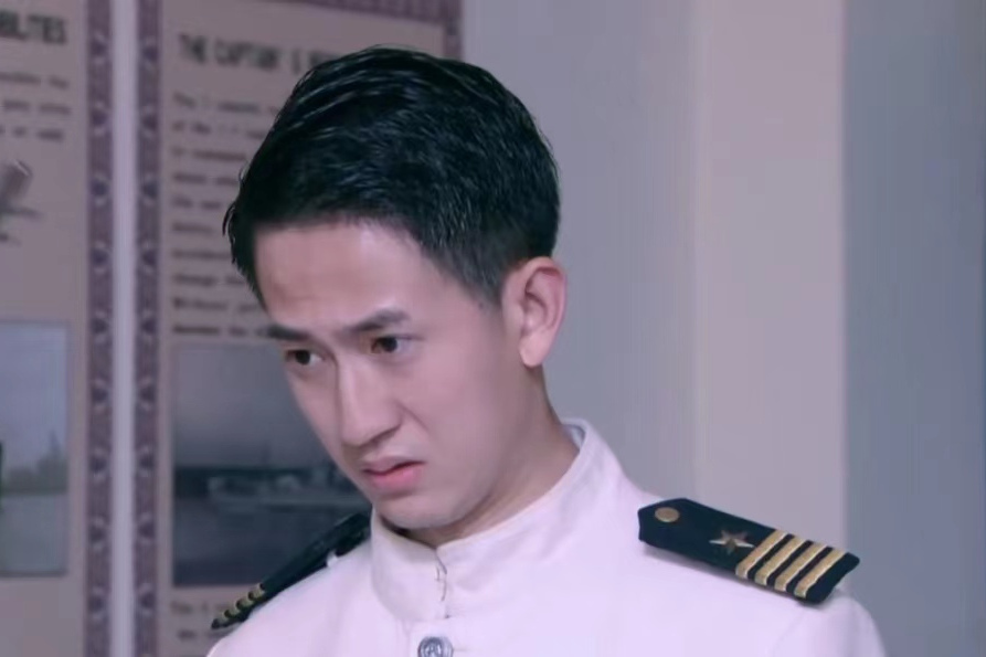 梁四海(抗戰劇《冷槍手》中的角色) 梁四海(抗戰劇《冷槍手》中的角色)