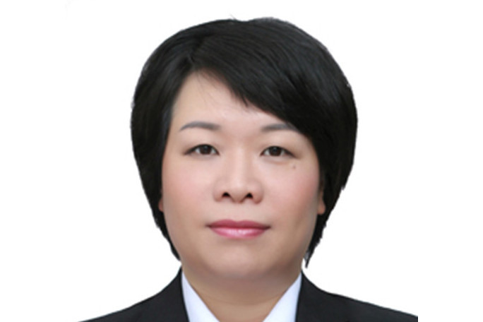 張軍萍(上海市閔行區莘莊鎮康城社區黨委專職副書記) 張軍萍(上海市閔行區莘莊鎮康城社區黨委專職副書記)