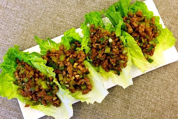 鱔粒生菜包 鱔粒生菜包