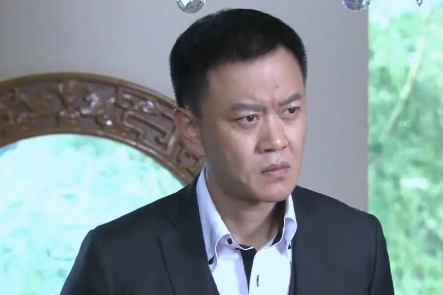 於連海(《幸福保衛戰》中的鑽石王老五角色) 於連海(《幸福保衛戰》中的鑽石王老五角色)