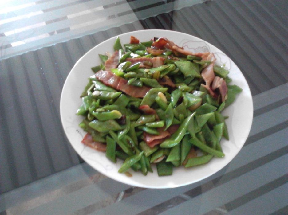 扁豆炒培根 扁豆炒培根