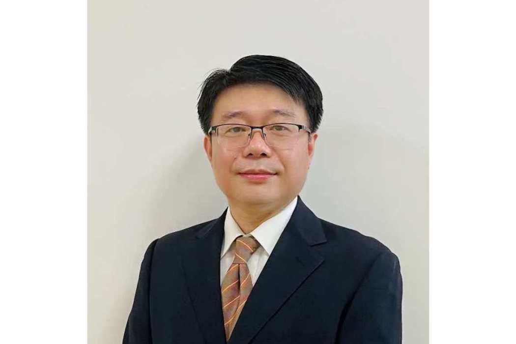 陳龍飛(福建醫科大學第一臨床醫學院副教授,附屬第一醫院神經內科主任醫師) 陳龍飛(福建醫科大學第一臨床醫學院副教授,附屬第一醫院神經內科主任醫師)