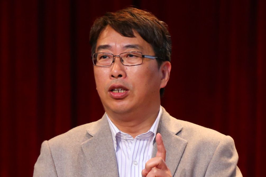 陳金國(上海市群益職業技術學校黨總支副書記、校長) 陳金國(上海市群益職業技術學校黨總支副書記、校長)