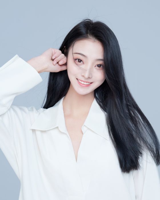 張新童(中國內地女演員) 張新童(中國內地女演員)