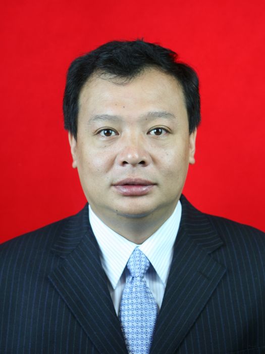 張哲(河南省鄭州市管城回族區教育局黨組副書記) 張哲(河南省鄭州市管城回族區教育局黨組副書記)