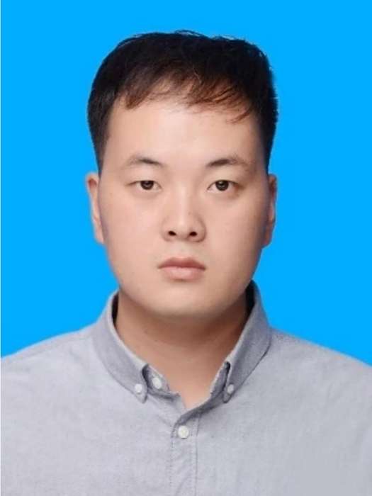 張紹華(新疆大學博士生、研究生國家獎學金獲獎學生) 張紹華(新疆大學博士生、研究生國家獎學金獲獎學生)