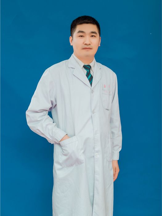 黃立強(肝膽外科牽頭副主任) 黃立強(肝膽外科牽頭副主任)