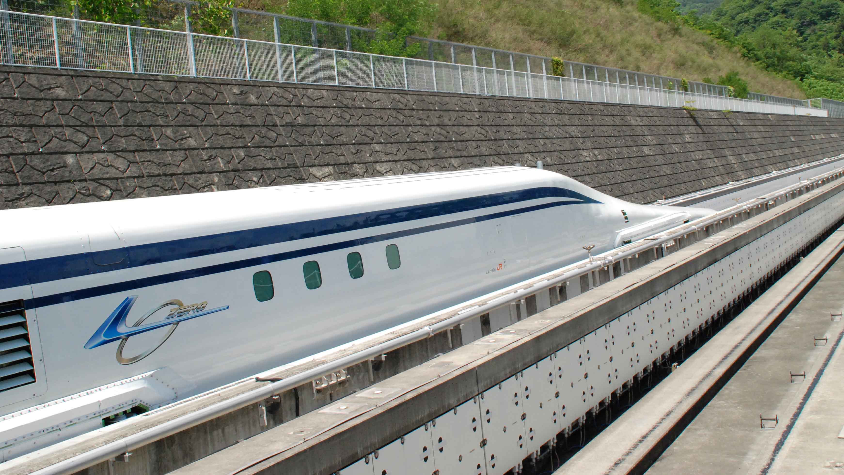 日本新幹線，磁懸浮列車
