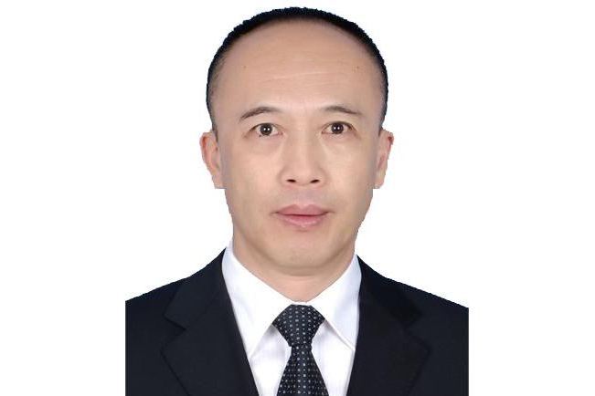 胡紅斌(甘肅省民航機場集團原總經理、董事)