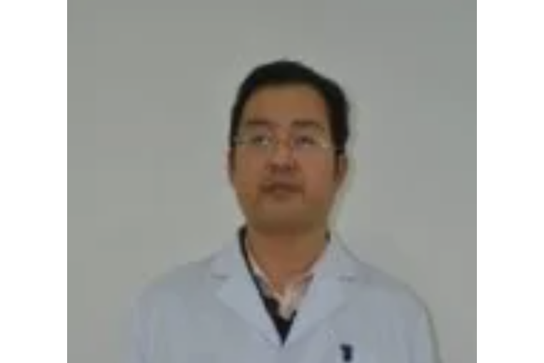 段海濤(四川省疑難病研究院院長) 段海濤(四川省疑難病研究院院長)