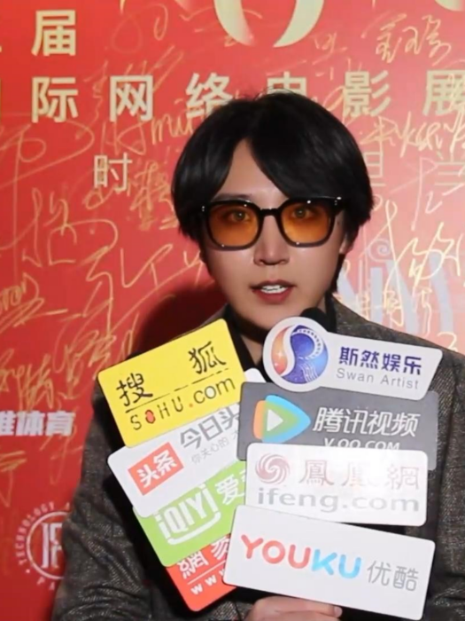 姜亮亮(中國內地導演、編劇) 姜亮亮(中國內地導演、編劇)