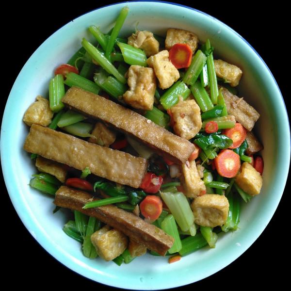 油炸豆腐炒芹菜