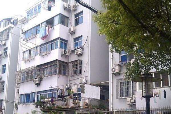 蓮溪三村 蓮溪三村
