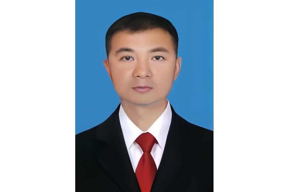 劉敬濤(吉林省四平市伊通滿族自治縣人民政府黨組成員、副縣長) 劉敬濤(吉林省四平市伊通滿族自治縣人民政府黨組成員、副縣長)