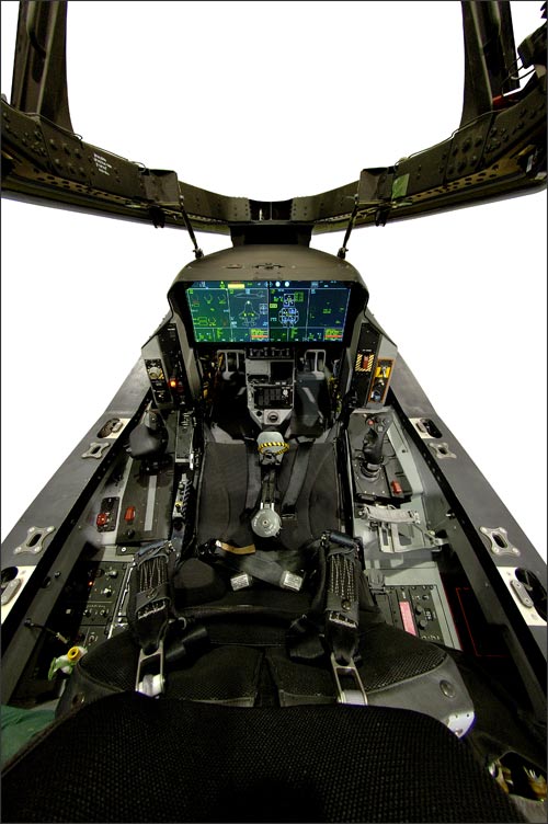 f-35的玻璃座艙採用了觸控屏技術