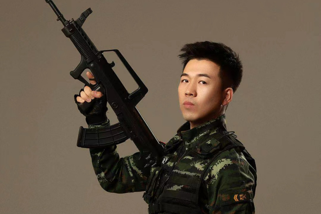 周旭(軍隊優秀導演) 周旭(軍隊優秀導演)
