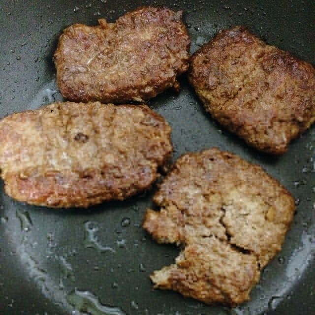 梨煎牛肉餅 梨煎牛肉餅