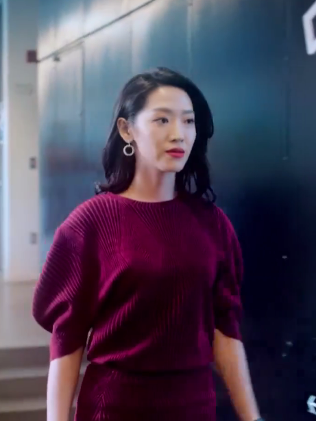Ariana(都市職場劇《流光之下》中的角色) Ariana(都市職場劇《流光之下》中的角色)