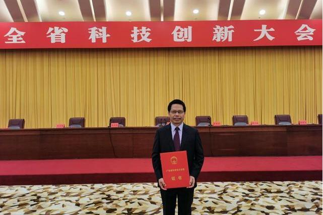 王豐(廣東省農科院水稻研究所首席科學家) 王豐(廣東省農科院水稻研究所首席科學家)
