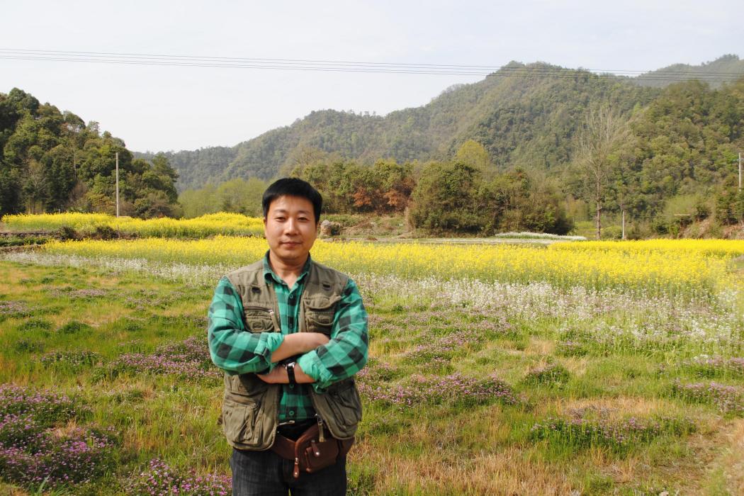 高永強(濟寧學院美術系教師) 高永強(濟寧學院美術系教師)