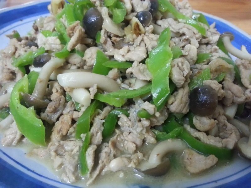 蘑菇青椒炒肉 蘑菇青椒炒肉
