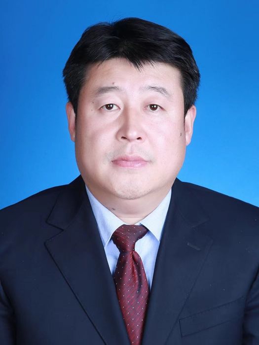 馬超群(山東省臨沂市平邑經濟開發區黨工委副書記、管委會主任) 馬超群(山東省臨沂市平邑經濟開發區黨工委副書記、管委會主任)