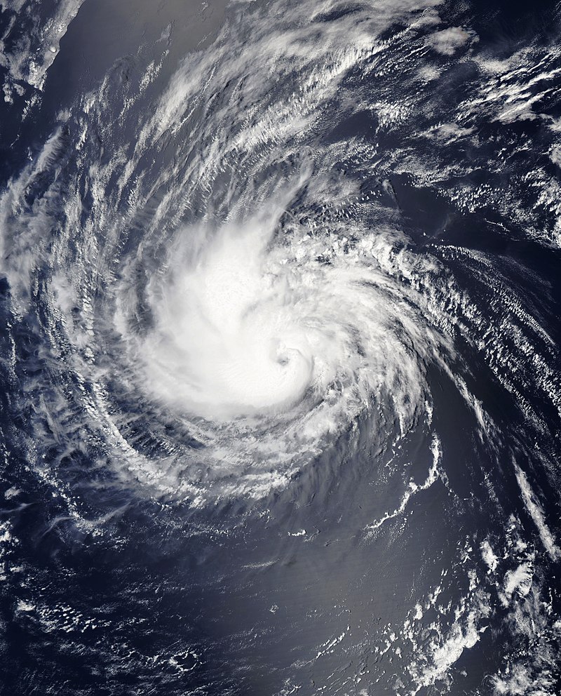 颶風歐文 衛星雲圖