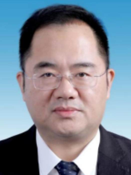鄭彬(山東省臨沂市羅莊區文化和旅遊局黨組成員、副局長、二級主任科員) 鄭彬(山東省臨沂市羅莊區文化和旅遊局黨組成員、副局長、二級主任科員)