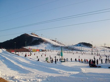 棋盤山滑雪場