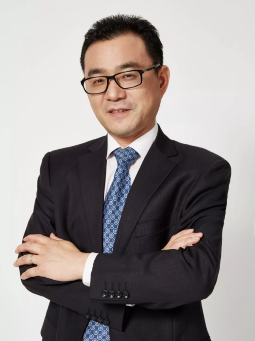 嚴明(現康品匯董事長,原相宜本草總裁) 嚴明(現康品匯董事長,原相宜本草總裁)