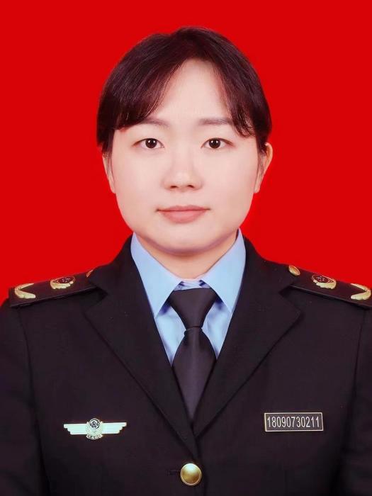 劉穎(湖南省常德市澧縣市場監督管理局黨組成員、總工程師) 劉穎(湖南省常德市澧縣市場監督管理局黨組成員、總工程師)