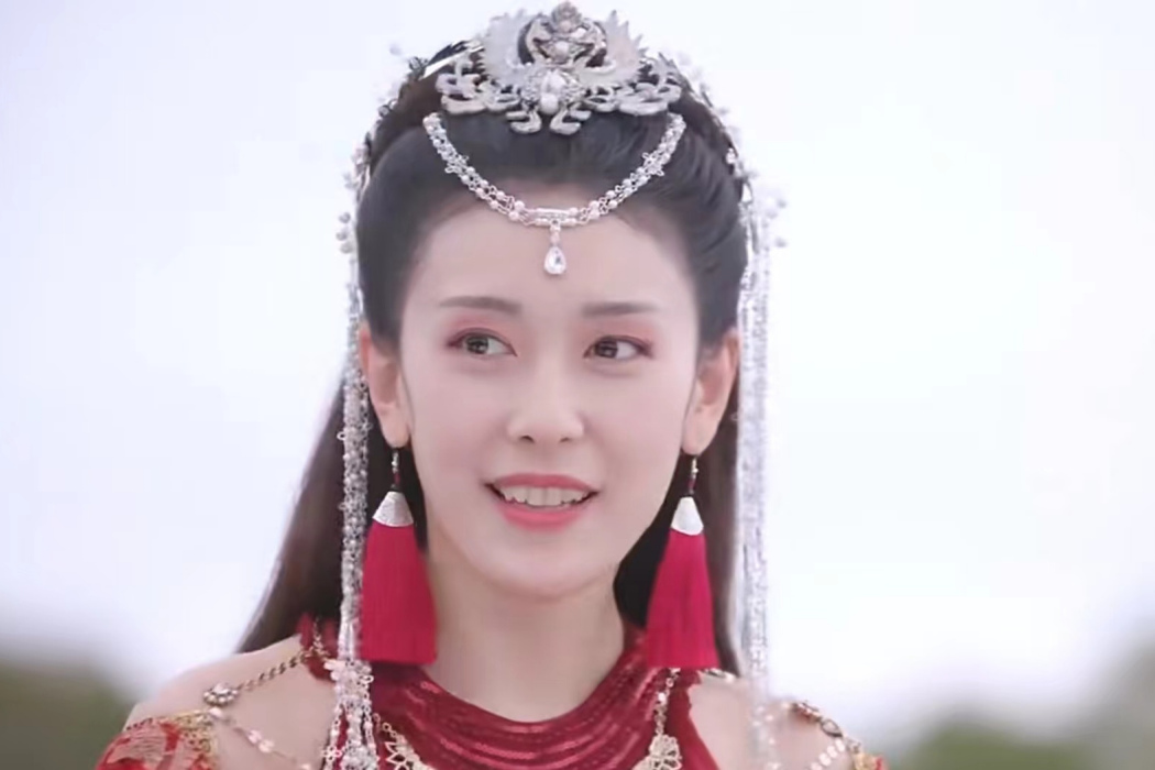 蘇依依(古裝愛情劇《絕世千金》中的角色) 蘇依依(古裝愛情劇《絕世千金》中的角色)