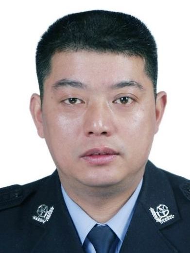 汪曉明(浙江省杭州市桐廬縣公安局黨委委員、副局長) 汪曉明(浙江省杭州市桐廬縣公安局黨委委員、副局長)