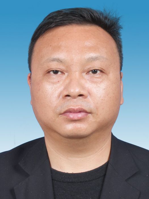 黃平(江西省撫州市樂安縣司法局黨組成員,普法辦副主任) 黃平(江西省撫州市樂安縣司法局黨組成員,普法辦副主任)