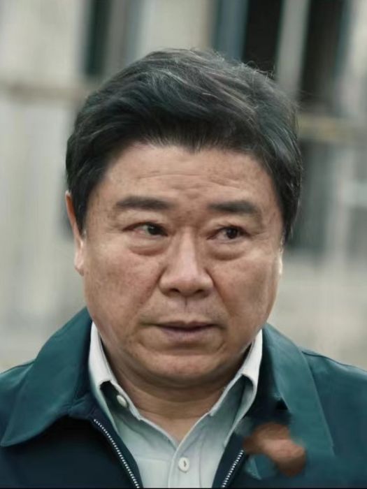 馮俊傑(犯罪喜劇片《掃黑·決不放棄》中的角色) 馮俊傑(犯罪喜劇片《掃黑·決不放棄》中的角色)