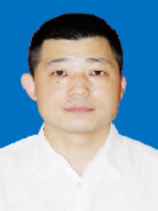陳效(重慶市萬盛經開區交通運輸局黨委委員、交通運輸綜合行政執法支隊支隊長) 陳效(重慶市萬盛經開區交通運輸局黨委委員、交通運輸綜合行政執法支隊支隊長)