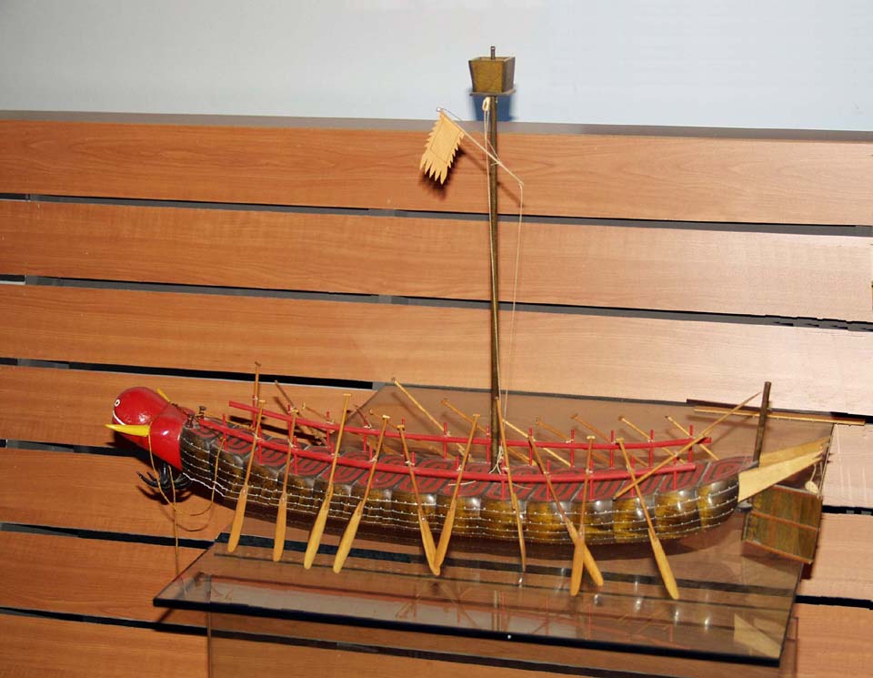 蜈蚣船模型