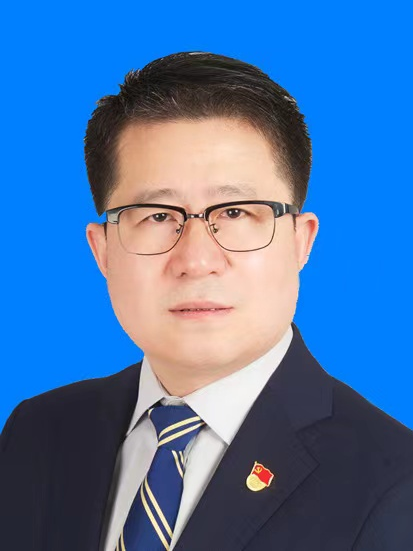 杜毅(國際牙醫學院院士,顯微根管專家,濟南市口腔醫院院長、主任醫師,口腔疾病與組織修復重點實驗室主任) 杜毅(國際牙醫學院院士,顯微根管專家,濟南市口腔醫院院長、主任醫師,口腔疾病與組織修復重點實驗室主任)