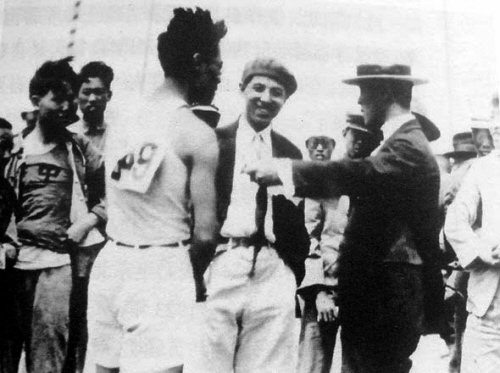 參加1932年洛杉磯奧運會的劉長春