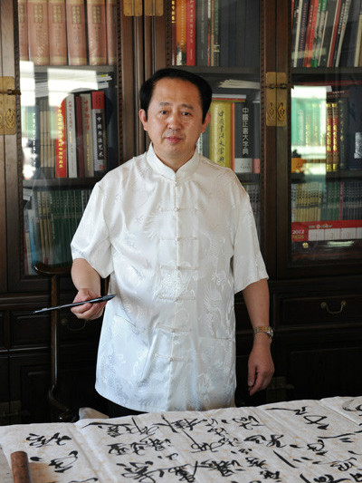 張嘉東