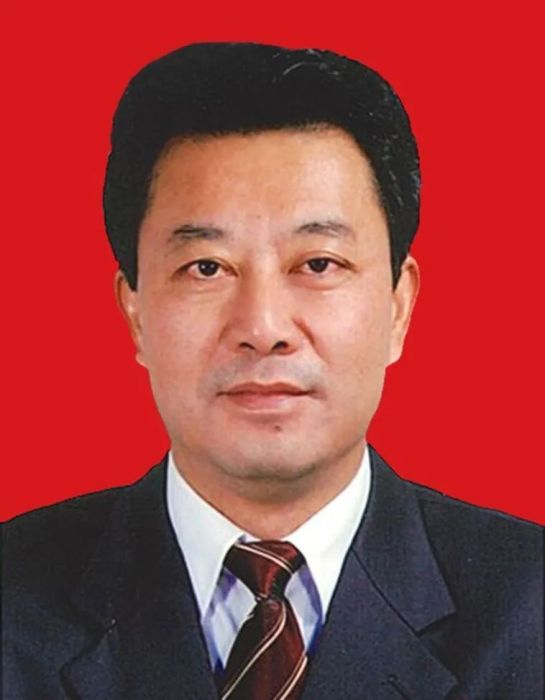 王立(貴州省六盤水市政協黨組書記、主席) 王立(貴州省六盤水市政協黨組書記、主席)